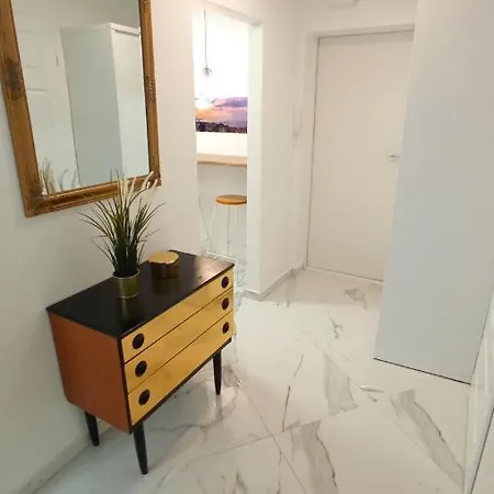 Meva Apartment *